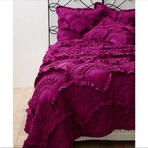 Anthropologie Pink Rivulets Quilt - Twin